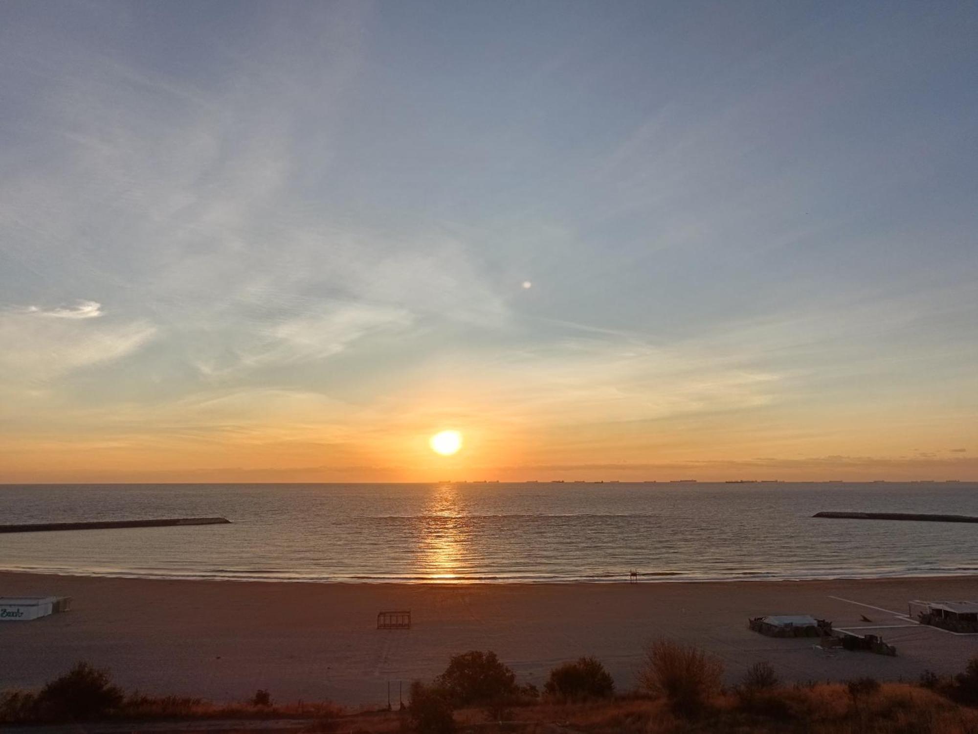 Sunrise Beachfront Relax Residence Konstanca Zewnętrze zdjęcie
